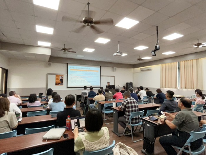 系友會專題演講—114.11.09-玩轉AI魔法讓你的專業更有光圖片